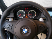 2005年BMW M5(写真)