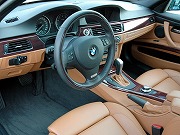 2007年 BMW 335ツーリング インディビデュアル(写真)